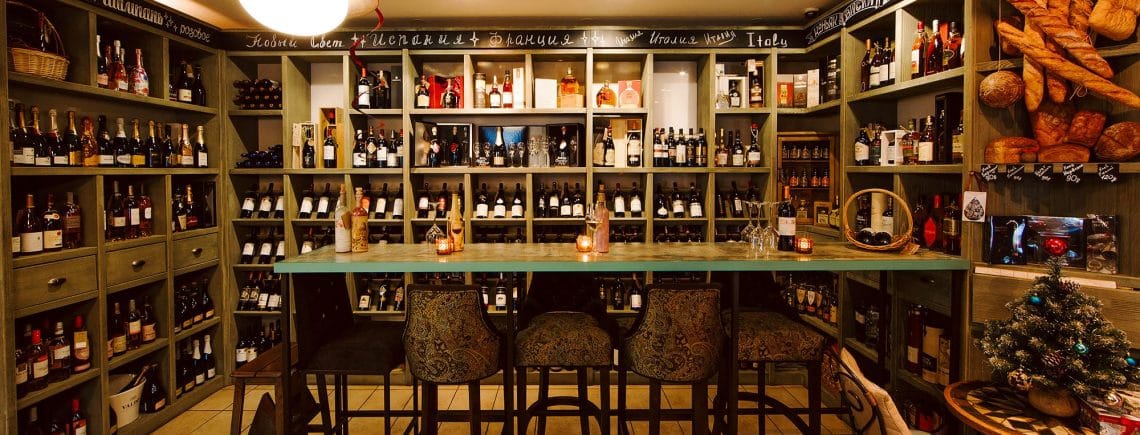 интерьер винотеки Classico