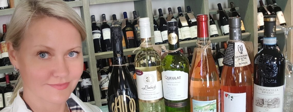 23 августа 19.30 -  дегустируем разные типы вин: от игристого до красного!