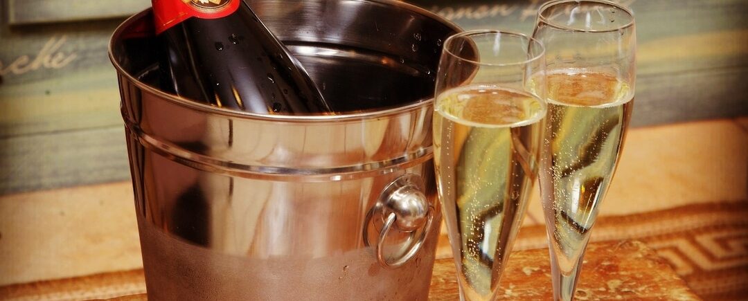 1 августа 19.30 - ИГРИСТЫЕ ВИНА, 2500р