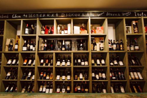 широкий ассортимент вин в Classico