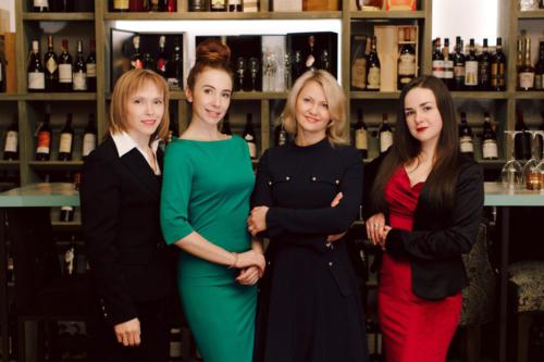 встречи в винотеке на Новый год