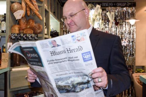 Встреча друзей в винотеке