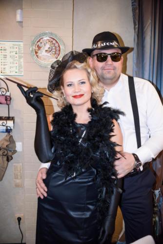 Встреча друзей в винотеке