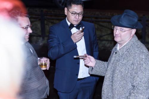 Встреча друзей в винотеке